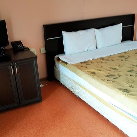 Bato Thermal Hotel Batman Bagian luar foto