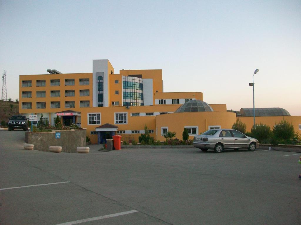 Bato Thermal Hotel Batman Bagian luar foto