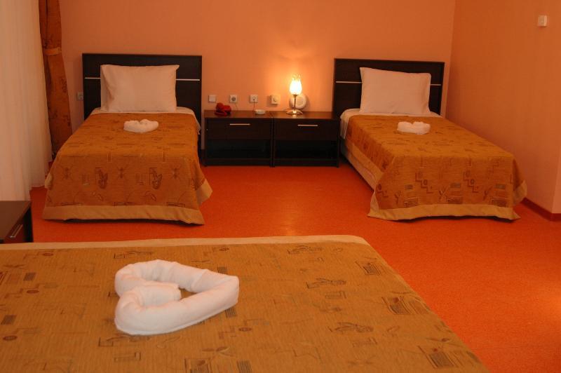 Bato Thermal Hotel Batman Bagian luar foto